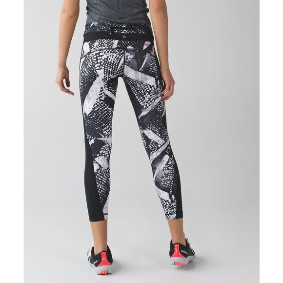 LULULEMON Women's Pace Tight *Full-on Luxtreme Size 6 In Static Mist White Black - Picture 6 of 12